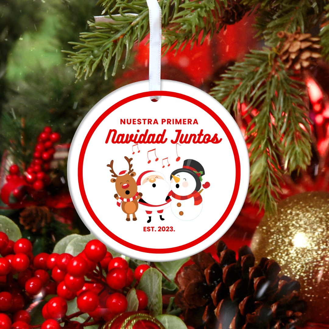 Adornos de Navidad 2023 Nuestra Primera Navidad Juntos Gold/White Circle Christmas Ornaments